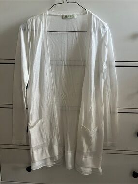 Classic White Open-Front Women's Cardigan with Pockets